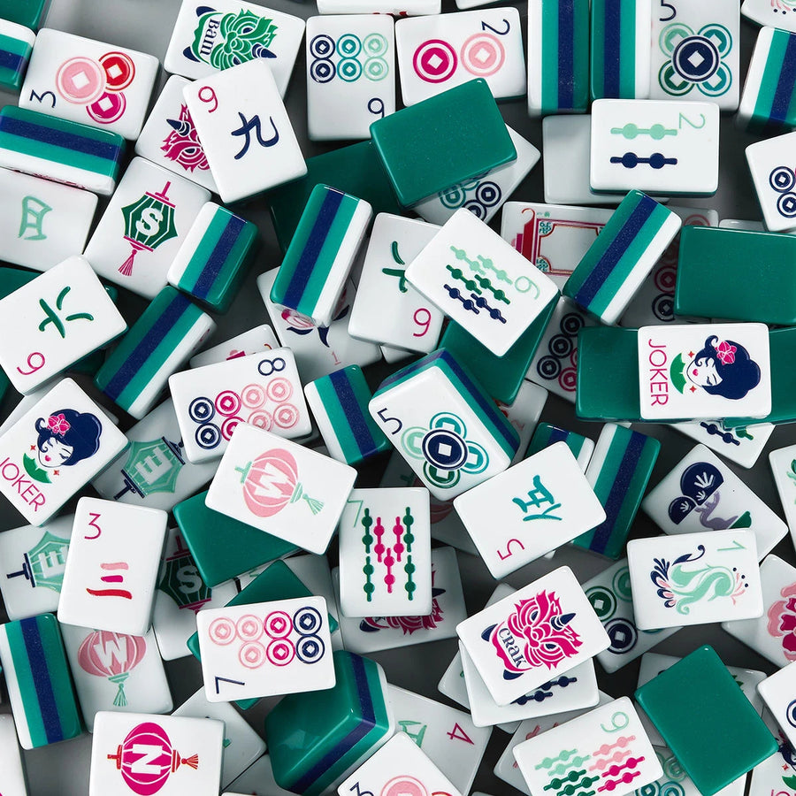 American Mahjong Set, 160 Carved Acrylic Tiles with Case, Baby Purple
