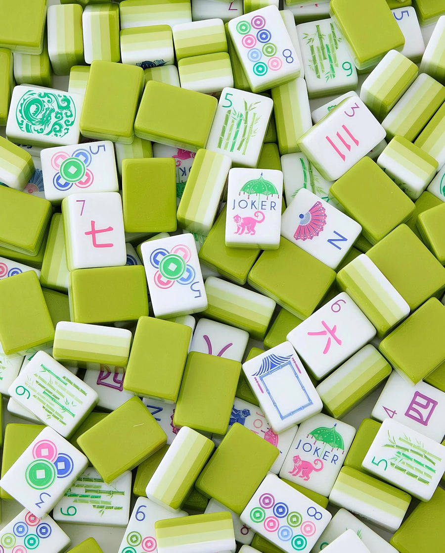 American Mahjong Set, 160 Carved Acrylic Tiles with Case, Baby Purple
