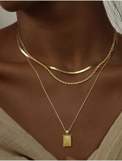 YTTAL Three-Layer Silver Disc and Sequin Chain Necklace